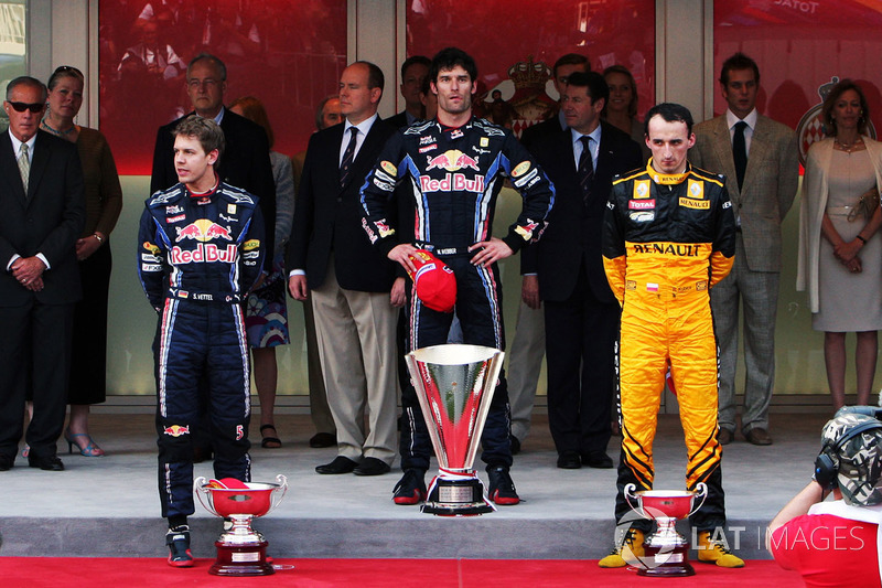 Podio: il vincitore della gara Mark Webber, Red Bull Racing, il secondo classificato Sebastian Vettel. Red Bull Racing, il terzo classificato Robert Kubica, Renault