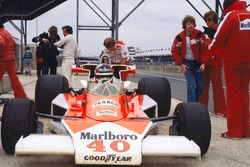 Gilles Villeneuve, McLaren M23