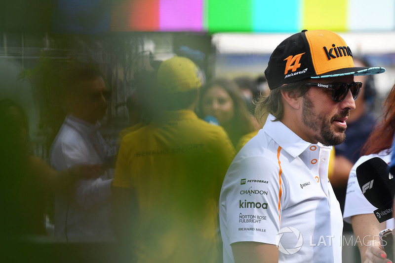 Fernando Alonso: "Mais uma vez, um ponto de frenagem perdido por muito tempo. É difícil entender como você pode perder assim um ponto de frenagem. Você chega a uma velocidade em que é impossível fazer a curva."