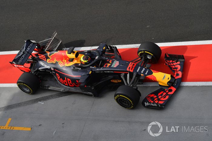 Jake Dennis, Red Bull Racing RB14