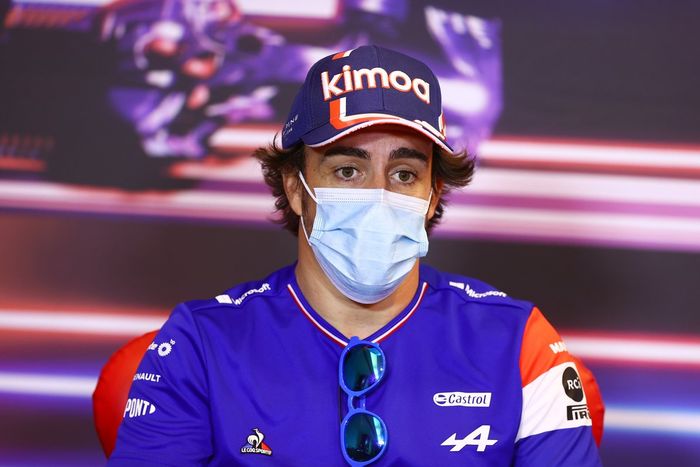 Fernando Alonso, Alpine en la conferencia de prensa