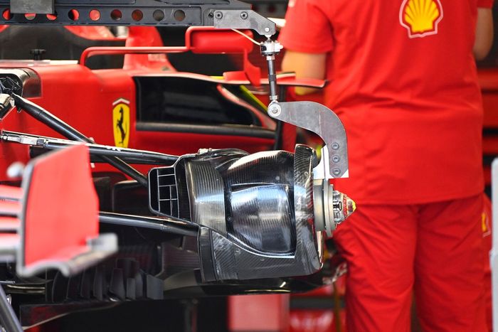 Detalle del conducto del freno delantero del Ferrari SF21