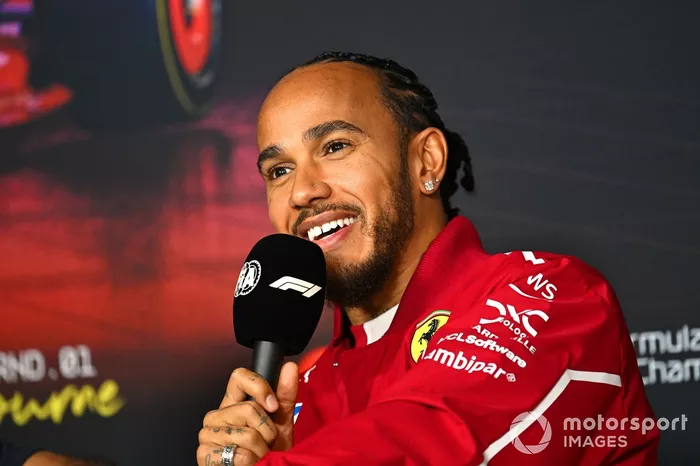 Lewis Hamilton, Ferrari en la rueda de prensa