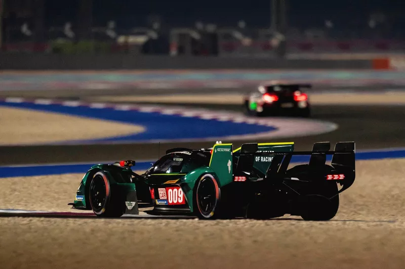 #009 Aston Martin Thor Team Aston Martin Valkyrie : Alex Riberas, Marco Sorensen, Roman De Angelis