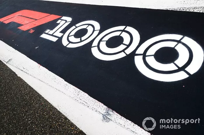 1000th Race Branding in pit lane1000th Race Branding