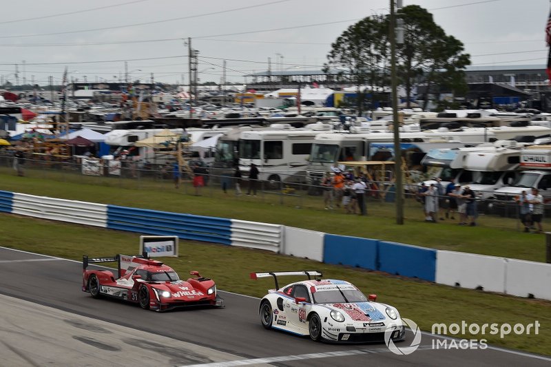 #911 Porsche GT Team Porsche 911 RSR, GTLM: Patrick Pilet, Nick Tandy, Frederic Makowiecki, #31 Whelen Engineering Racing Cadillac DPi, DPi: Felipe Nasr, Pipo Derani, Eric Curran