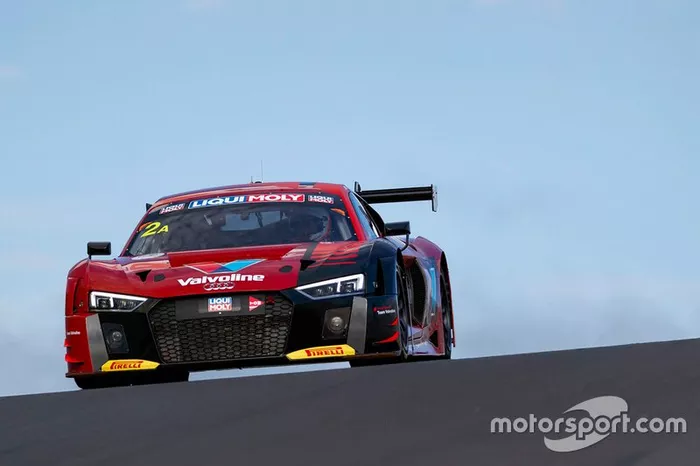 #2 Audi Sport Team Valvoline Audi R8 LMS: Christopher Mies, Christopher Haase, Markus Winkelhock