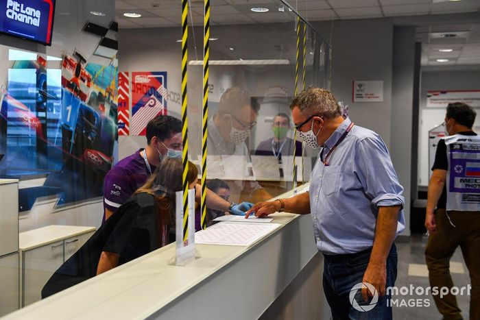 Entrada a la sala de prensa de Sochi