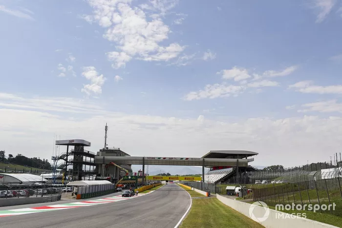 Recta del circuito de Mugello 