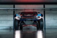 El Ford Raptor de Sainz para el Dakar 2024, fotos estáticas