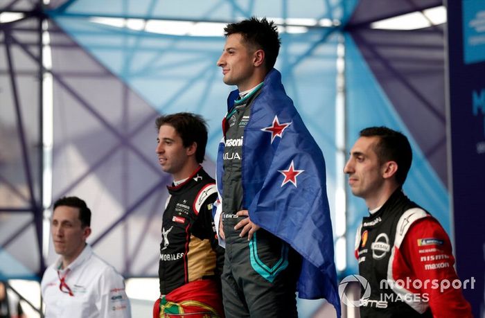 Race winner Mitch Evans, Jaguar Racing on the podium with Antonio Felix da Costa, DS Techeetah, 2nd position, Sébastien Buemi, Nissan e.Dams, 3rd position