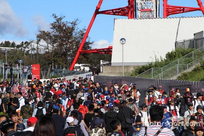 Suzuka circuit, Fans