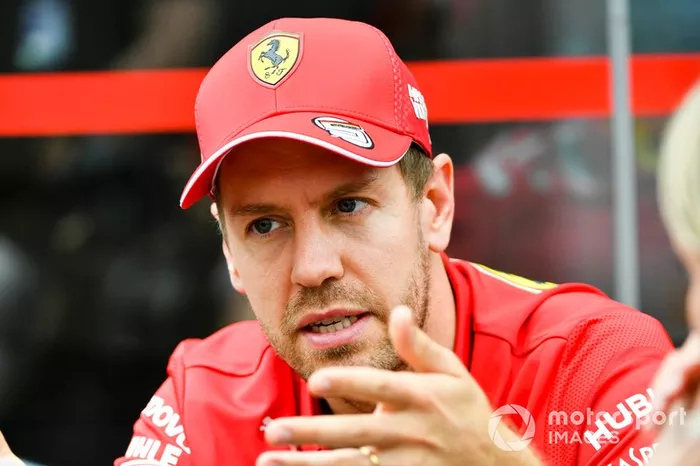 Sebastian Vettel, Ferrari parla ai media