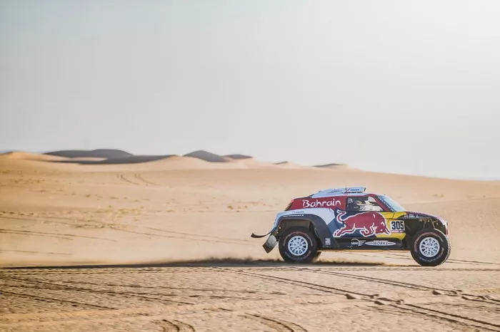 #305 JCW X-Raid Team: Carlos Sainz, Lucas Cruz