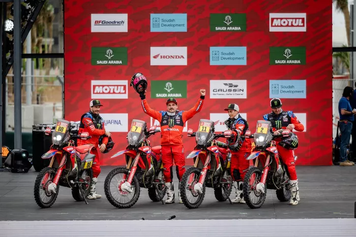#88 Monster Energy Honda Team 2022: Joan Barreda Bort, #7 Monster Energy Honda Team 2022: Pablo Quintanilla, #11 Monster Energy Honda Team 2022: Jose Ignacio Cornejo Florimo, #2 Monster Energy Honda Team 2022: Ricky Brabec 