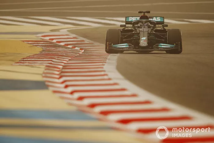 Lewis Hamilton, Mercedes W12 