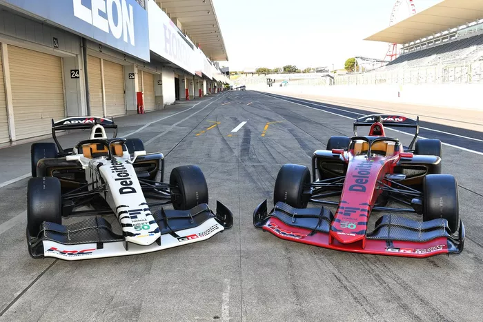 SF19開発車両『赤寅』『白寅』