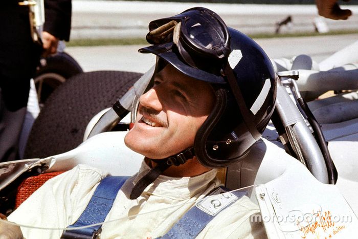 Graham Hill, Lola T90 Ford, winner