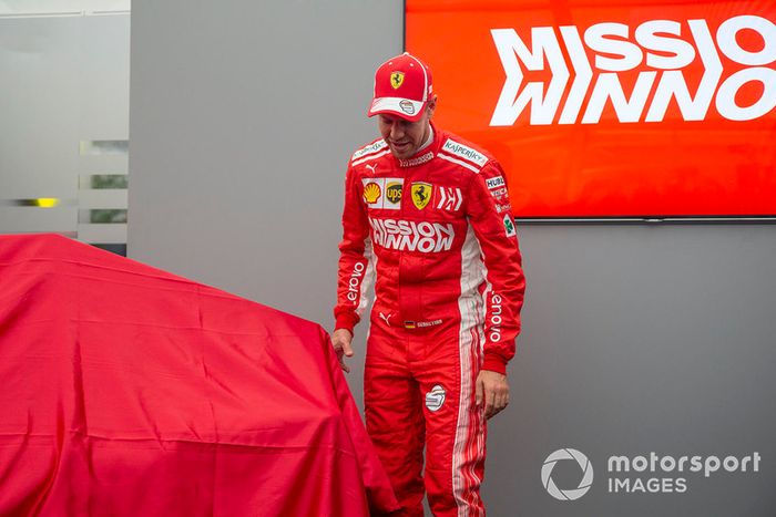 Sebastian Vettel, Ferrari revelan la nueva decoración de Ferrari