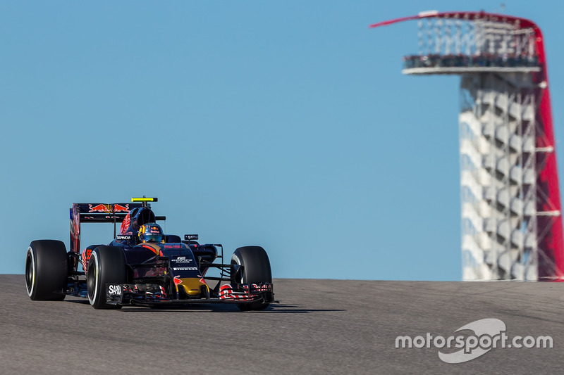 Carlos Sainz Jr., Scuderia Toro Rosso STR11
