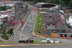 Partenza della gara: #28 Belgian Audi Club Team WRT, Audi R8 LMS: Nico Müller, René Rast, Laurens Va