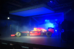 Red Bull Racing RB12, la livrea