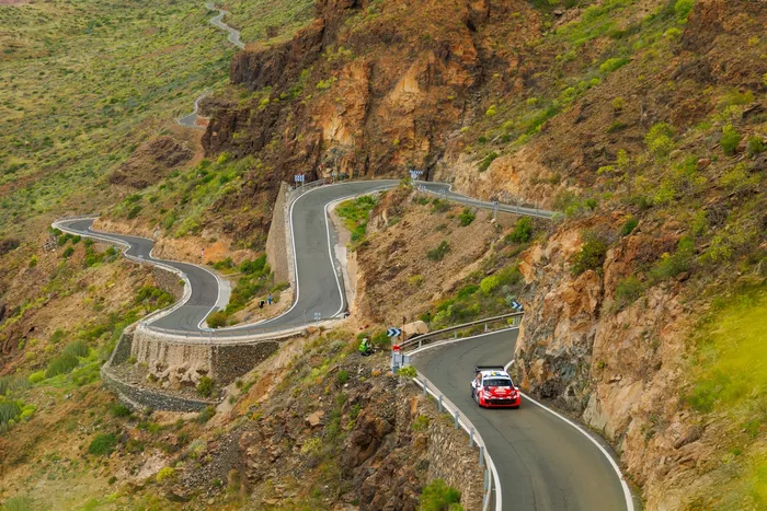 Oliver Solberg, Elliott Edmondson, Toyota Gazoo Racing WRT Toyota GR Yaris Rally1