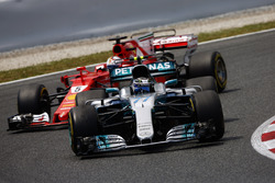 Валттері Боттас, Mercedes AMG F1 W08, Себастьян Феттель, Ferrari SF70H