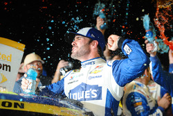 2016 Champion and race winner Jimmie Johnson, Hendrick Motorsports Chevrolet