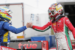 Pole Charles Leclerc, PREMA Powerteam, 2. Oliver Rowland, DAMS