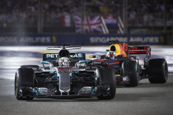 Льюіс Хемілтон, Mercedes AMG F1 W08, Даніель Ріккардо, Red Bull Racing RB13