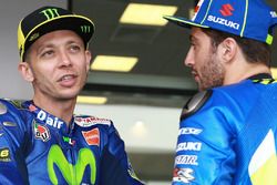 Valentino Rossi, Yamaha Factory Racing; Andrea Iannone, Team Suzuki MotoGP