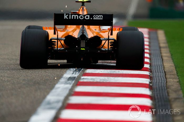 Stoffel Vandoorne, McLaren MCL33 Renault