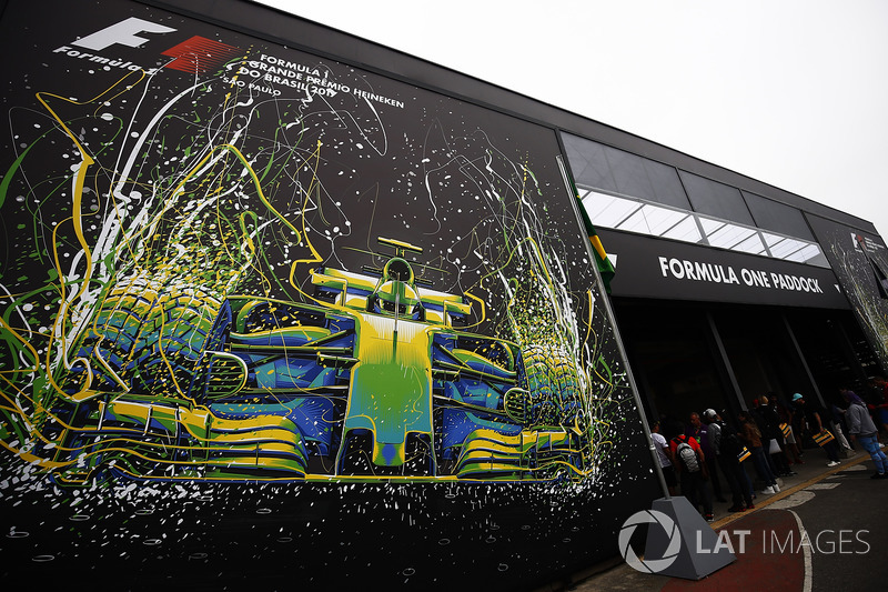 Gran Premio de Brasil: entrada al paddock