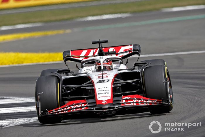 Kevin Magnussen, Haas VF-23