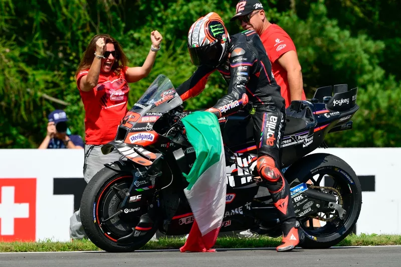 Marco Bezzecchi, Aprilia Racing