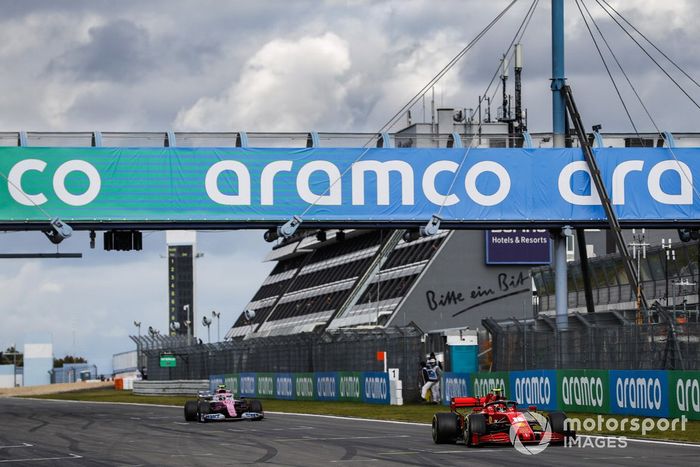 Charles Leclerc, Ferrari SF1000, Nico Hulkenberg, Racing Point RP20