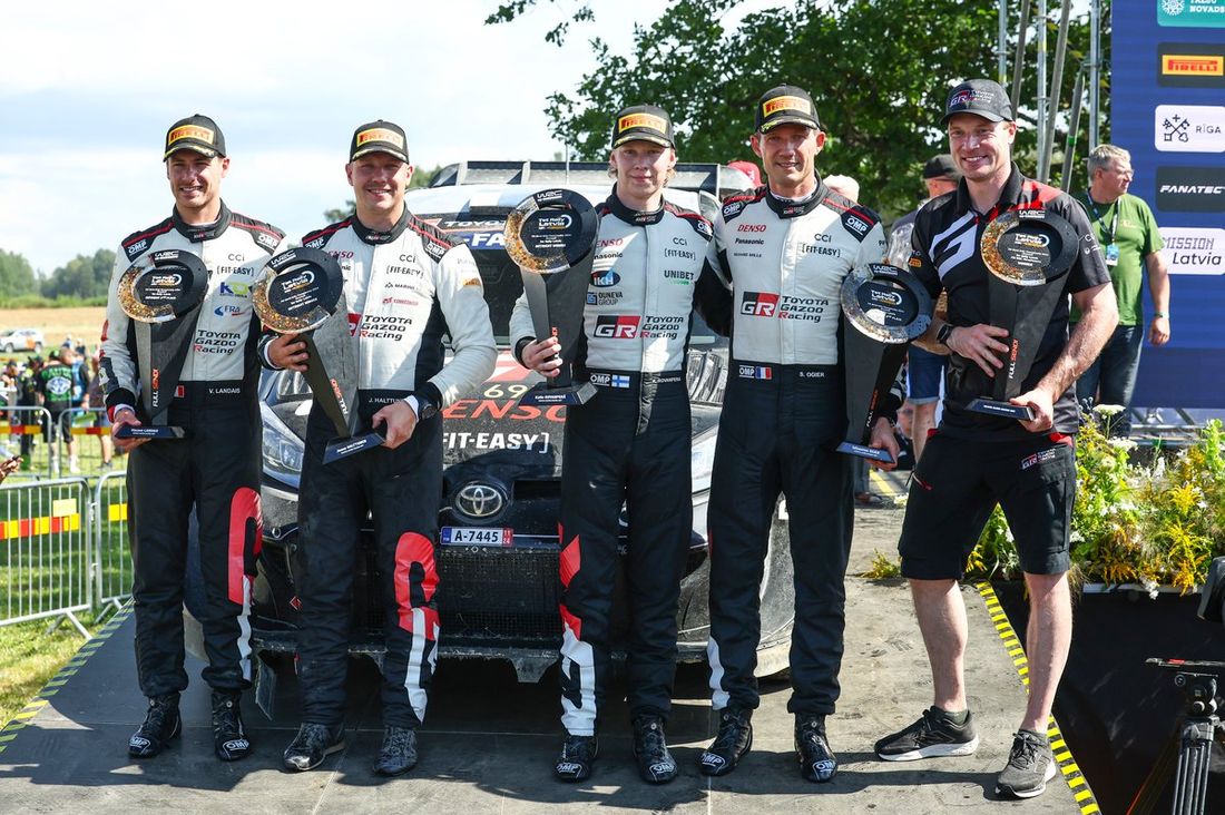 Podium: Sébastien Ogier, Vincent Landais, Toyota Gazoo Racing WRT Toyota GR Yaris Rally1, Kalle Rovanperä, Jonne Halttunen, Toyota Gazoo Racing WRT Toyota GR Yaris Rally1.