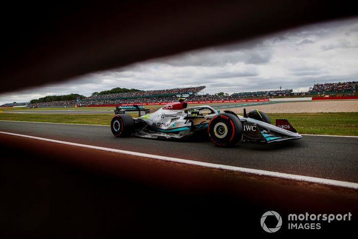 Lewis Hamilton, Mercedes W13