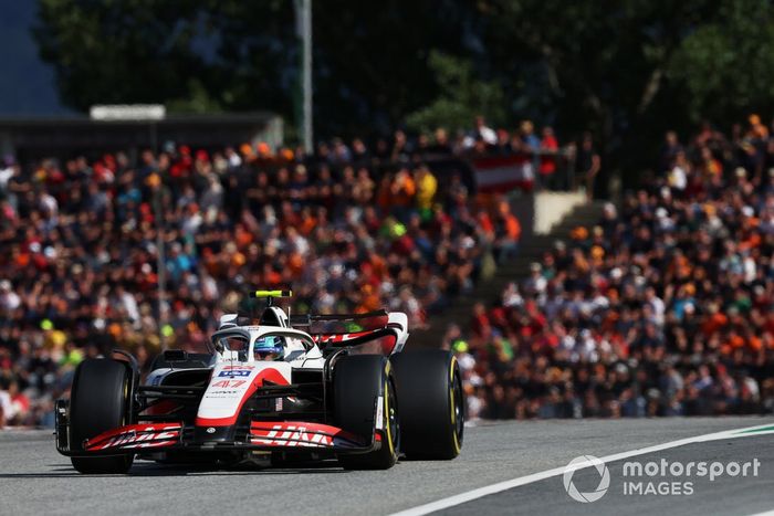 Mick Schumacher, Haas VF-22
