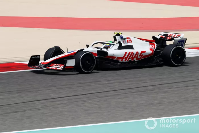 Mick Schumacher, Haas VF-22