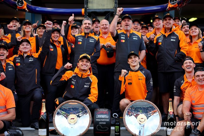 Lando Norris, McLaren, Oscar Piastri