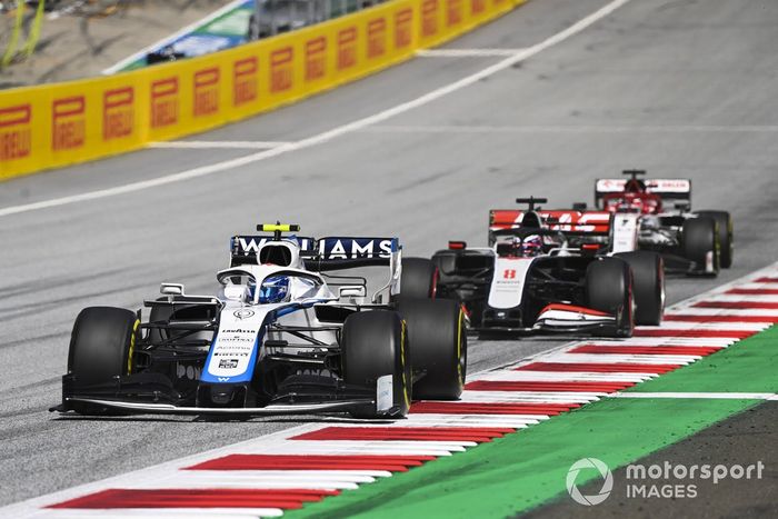 Nicholas Latifi, Williams FW43, Romain Grosjean, Haas VF-20 e Kimi Raikkonen, Alfa Romeo Racing C39 