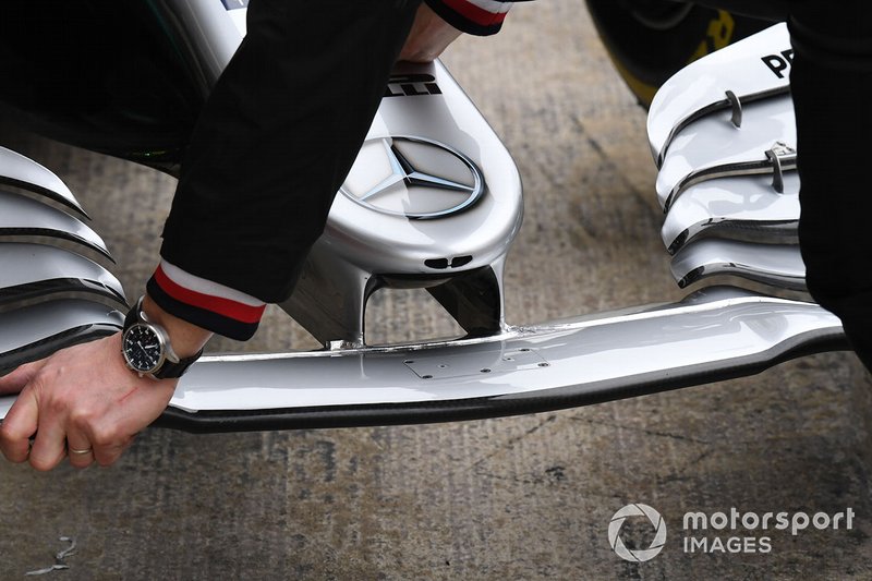 L'aileron avant de la Mercedes-AMG F1 W10