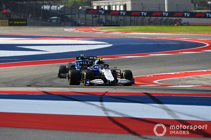 Nicholas Latifi, Williams FW43B, Esteban Ocon, Alpine A521