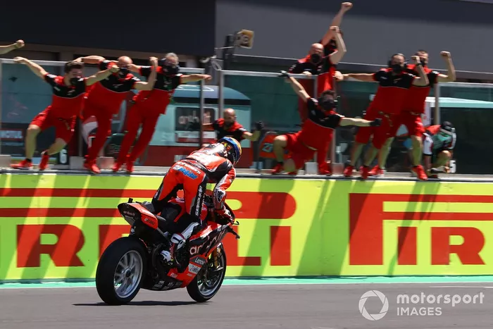 Ganador Michael Ruben Rinaldi, Aruba.It Racing - Ducati