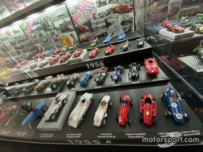 Colección de coches miniatura de F1