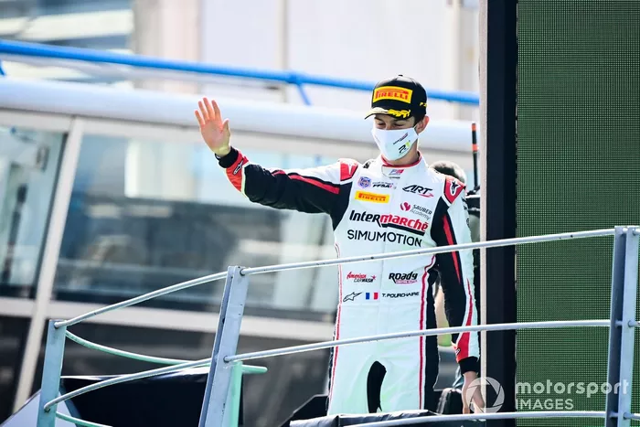 Theo Pourchaire, ART Grand Prix festeggia sul podio