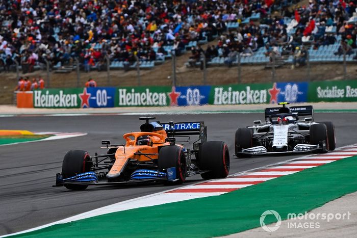 Carlos Sainz Jr., McLaren MCL35, Pierre Gasly, AlphaTauri AT01