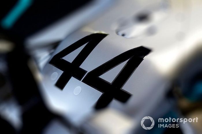 El #44 en el coche de Lewis Hamilton Mercedes AMG F1 W10 